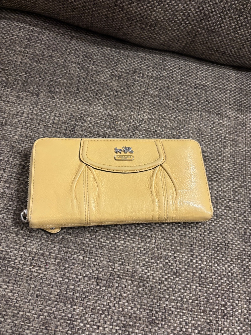 Coach Yellow Zip-Around Leather Wallet with Horse & Carriage Plaque
